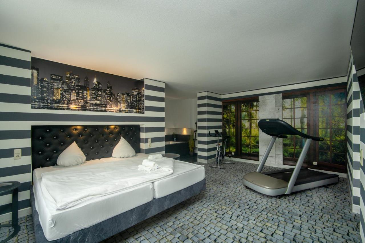 Sl'Otel Im Parforcehaus Бернбург Екстериор снимка