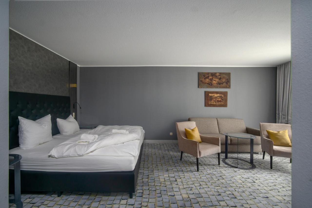 Sl'Otel Im Parforcehaus Бернбург Екстериор снимка