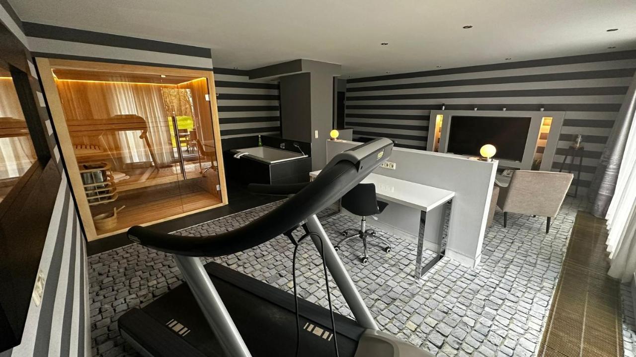 Sl'Otel Im Parforcehaus Бернбург Екстериор снимка
