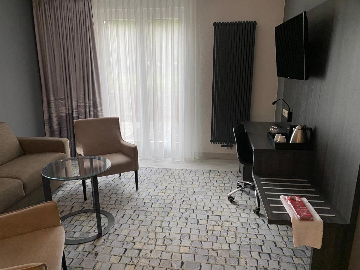 Sl'Otel Im Parforcehaus Бернбург Екстериор снимка